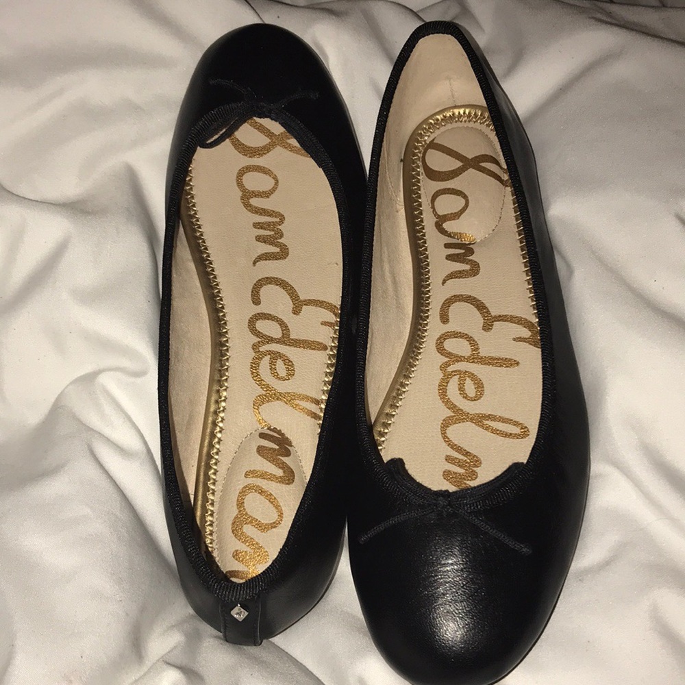 Sam Edelman Black leather ballet shoes. New